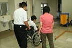 車椅子操作実習