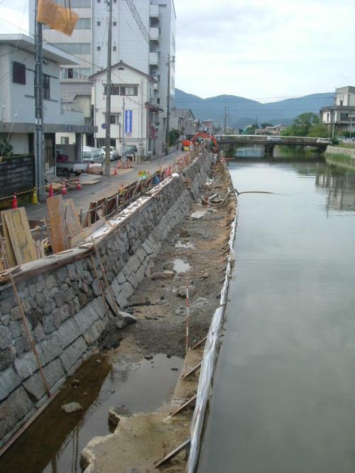 河口から大手橋付近の工事状況（右岸側）