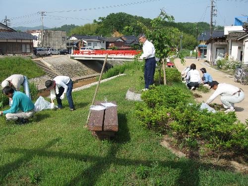 岩屋川の清掃活動