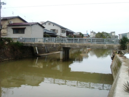 工事前の中橋