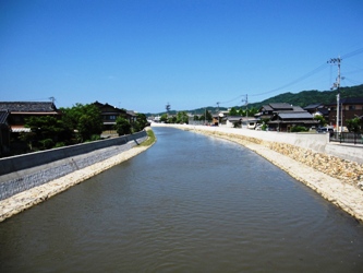 京口橋から下流を望む