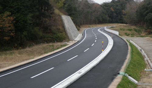 新しく完成したバイパス道路
