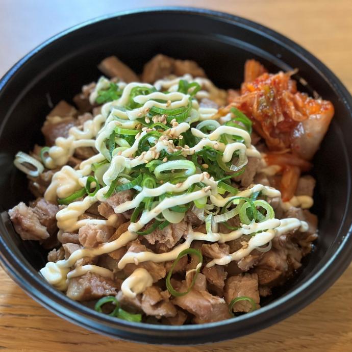 ごちそう　チャーシュー丼