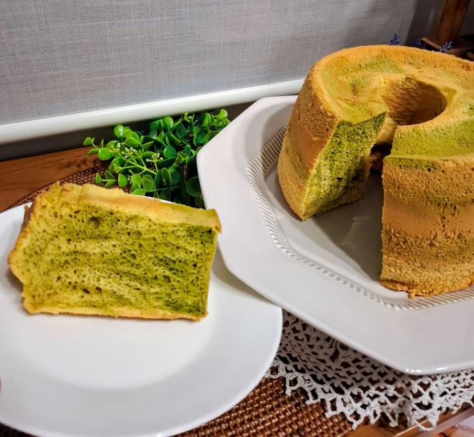 米粉抹茶シフォンケーキ