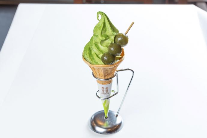 濃茶ソフトクリーム元祖茶だんご付き