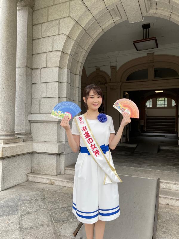 幸運の女神(小林由佳さん1)